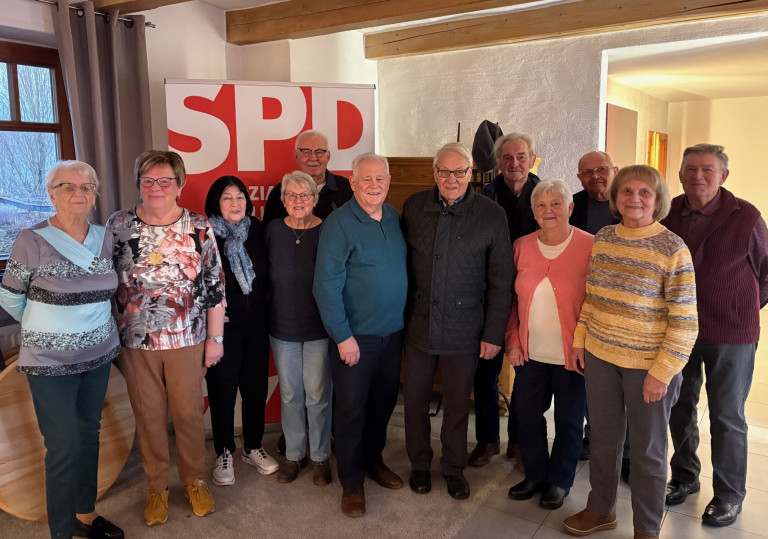 SPD Senioren besuchen Abgeordnetenbüro